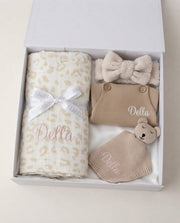 Personalised baby girl gift hamper, 4-piece newborn gift set with name embroidery - Eli&Eli Dubai