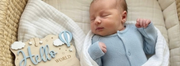 Personalised baby gifts from Eli&Eli Dubai – newborn with name-embroidered blanket