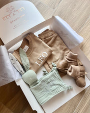 Baby leather wool boots in caramel styled with a baby gift set - view 6 | Eli&Eli