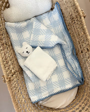 Gingham muslin baby blanket blue check - view 4 | Eli&Eli