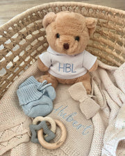 Knitted bow comforter and pacifier holder in beige - view 3 | Eli&Eli