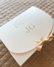 Personalised de luxe gift box in gold - view 2 | Eli&Eli