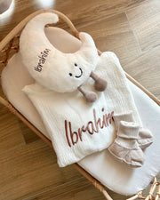 Personalised plush baby moon pillow - view 3 | Eli&Eli