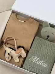 Personalised birthday photoshoot outfit with embroidery - view 4 | Eli&Eli