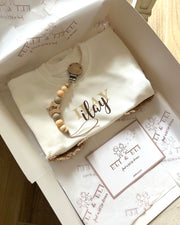Personalised wooden baby pacifier clip with name - view 3 | Eli&Eli