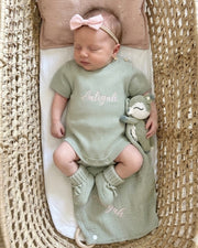Tiny baby headband with golden dots in blush pink - Eli&Eli Dubai
