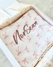 Vintage muslin baby blanket with white bows - view 13 | Eli&Eli