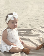 Muslin triangle baby headband - view 3 | Eli&Eli