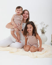 Taupe terry romper and jumpsuit for babies, fabric close-up - Eli&Eli